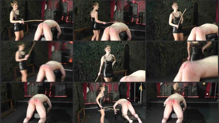 Screenshot 1 aus Miss Athena – Extreme Caning / Miss Athena – Extremes Caning
