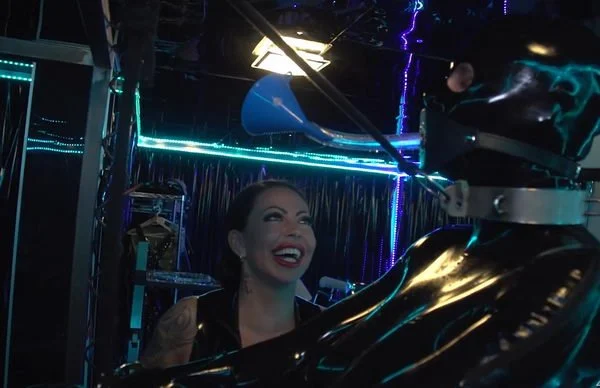 Lady Elizabeth Garden and Lady Kate – Restricted Fiona 1