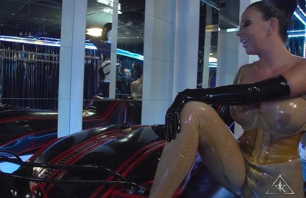 Lady Kate – Little Rubber Sex Object Latex Sarcophagus 2