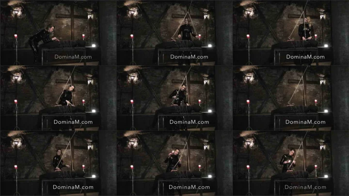 Screenshot 1 aus Dungeon Ball Stretching – Belgian Slave Tortures