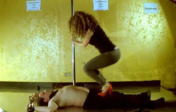 Zarina La Belle a Cheerful Walk on a Man – Femdoom Video