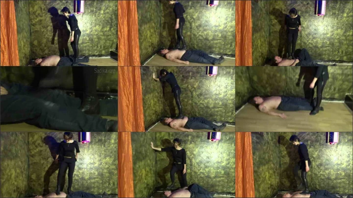 Screenshot 1 aus Kate Devil – Kate Psycho Trampling complete