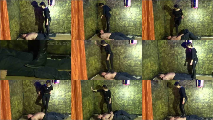 Screenshot 1 aus Kate Devil – The bone breaker wicked trampling
