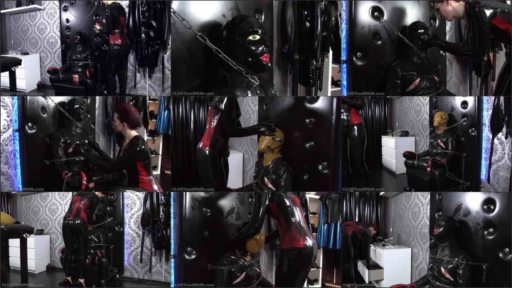 Screenshot 1 aus Lady Destiny van Dawn – Hoods and Masks, Latex Milking