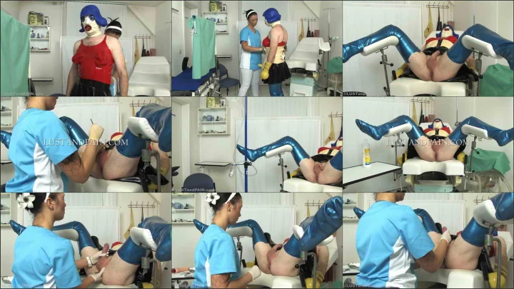 Screenshot 1 aus Eve Dynamite – Rubber Girl Female Domination Full Video