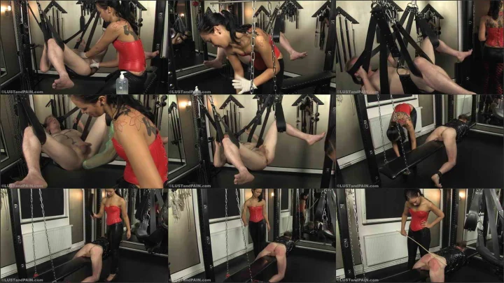 Screenshot 1 aus Eve Dynamite – Early Morning Female Domination Full Video