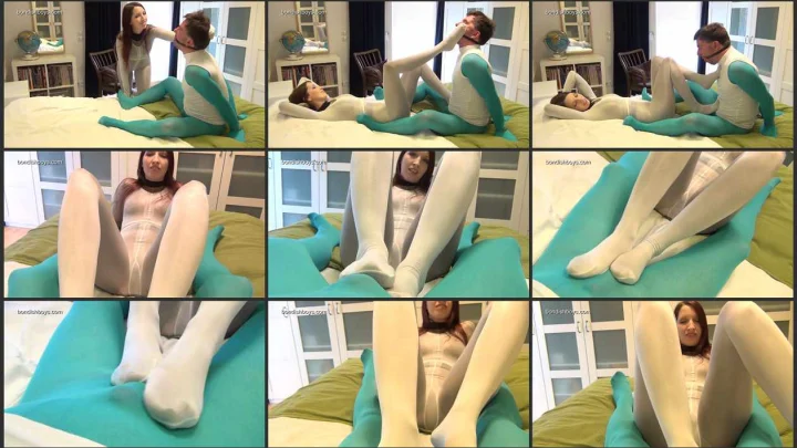 Screenshot 1 aus Another Happy Ending: Pantyhose Footslave pt. 2. bondishboys com