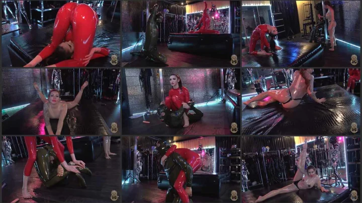 Screenshot 1 aus Yoga Punishment 2. Palace of Sin Studio