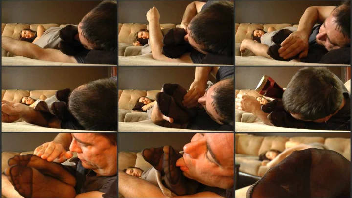 Screenshot 1 aus Pantyhose/Stockings Domination – Cassandra’s Sleepy Feet