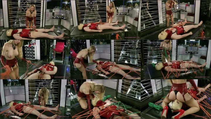 Screenshot 1 aus Lady Estelle Facesitting and Bondage – Hard Bondage Hard Dick (Part1)