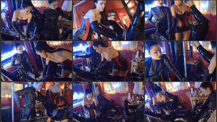 Screenshot 1 aus Fetish Liza and Cybill Troy Bound & Machine Fucked