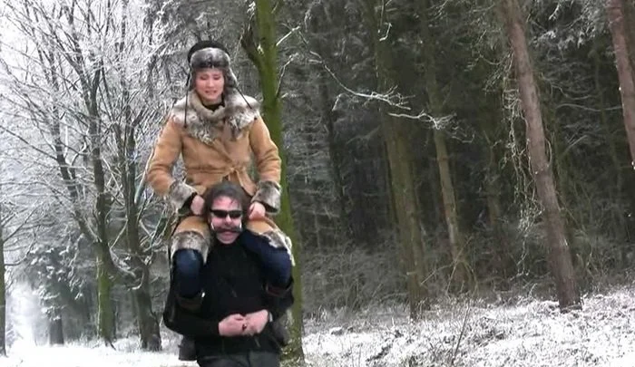 Empress Victoria – Cruel Mistress from Germany, Winter Ponyride