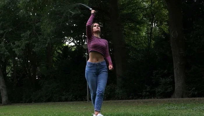 Miss Lina – Germany FemDom, Fifth Cracking Sesion