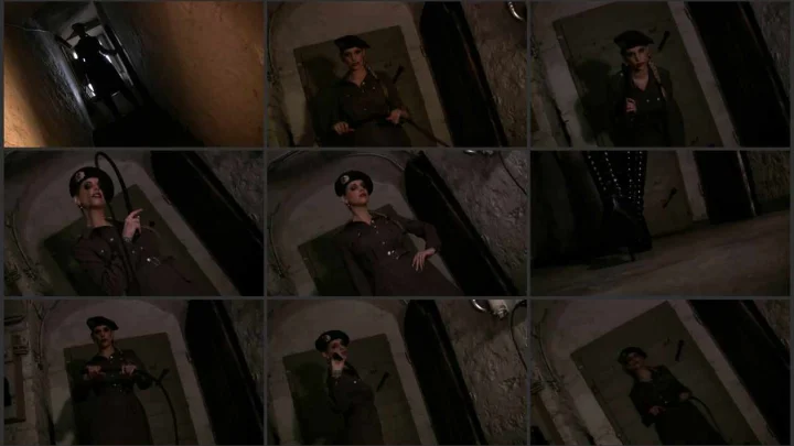 Screenshot 1 aus Mistress Madeleine – Germany FemDom, Military Outfit