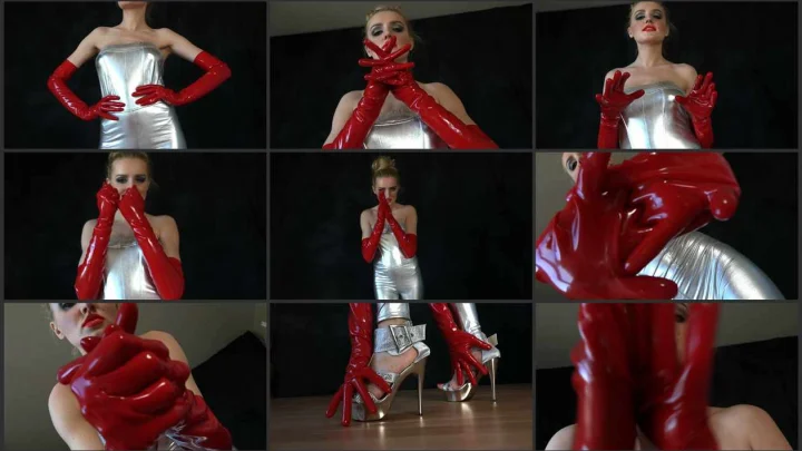 Screenshot 1 aus Lady Marisa Czechoslovakia Mistress, Slapped With Rubber Gloves