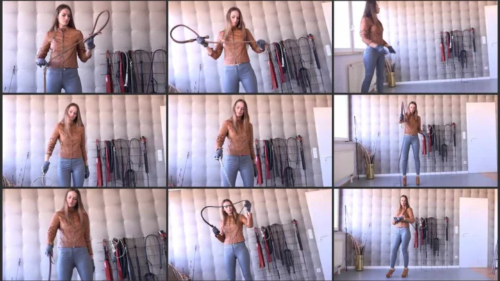 Screenshot 1 aus Cruel Georgia Mistress Iveta, A Heavy Whipping