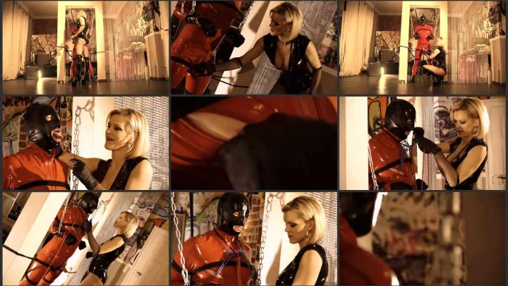 Screenshot 1 aus Lessons in Latex 2 – Baroness Davina Dust