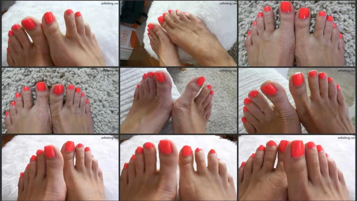 Screenshot 1 aus Foot Fetish, Neon Toe Tease – Stella Liberty Femdom Video