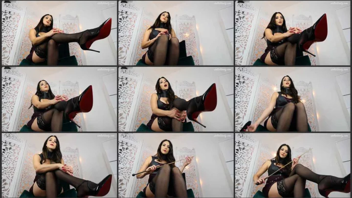Screenshot 1 aus Femdom POV, Welcome to my Dungeon – Stella Liberty Femdom Video