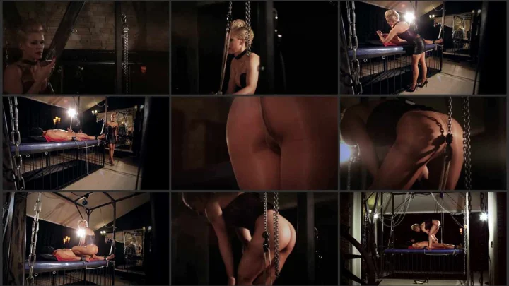 Screenshot 1 aus Golden shower for the doctor – Part 1 – Baroness Davina Dust