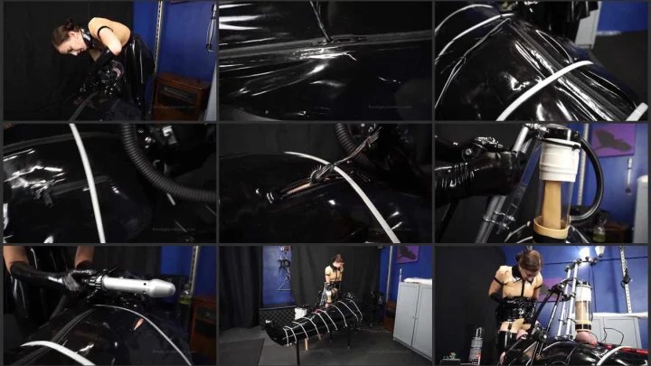 Screenshot 1 aus Rubber Fetish, Switching it Up – Elise Graves Bondage Liberation