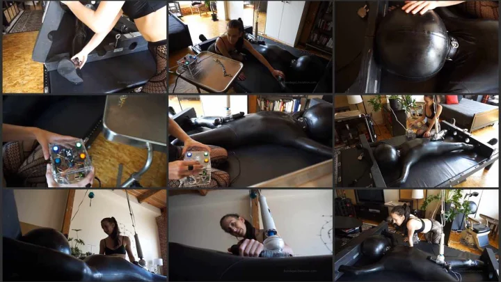 Screenshot 1 aus Bound Rubber Playmate, The Power of the Box with Elise Graves and J