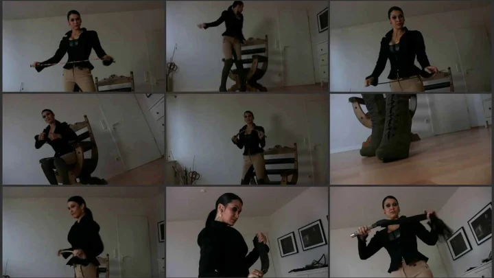 Screenshot 1 aus Miss Electra X – Cruel Riding Misstress, Femdom POV
