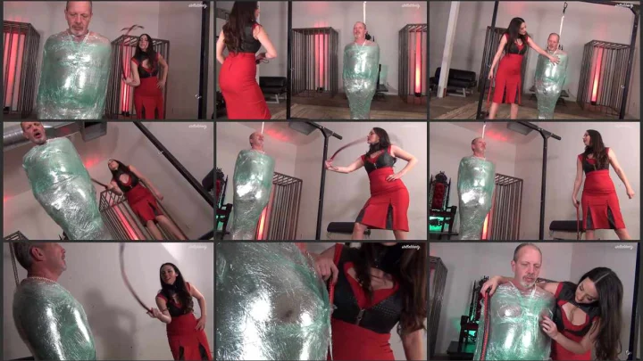 Screenshot 1 aus Extreme Domination, Cling Wrap Punishment – Stella Liberty Femdom Video