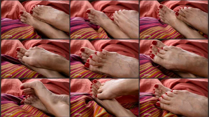 Screenshot 1 aus Foot Fetish, Toes Red Sleepy Feet – Stella Liberty Video