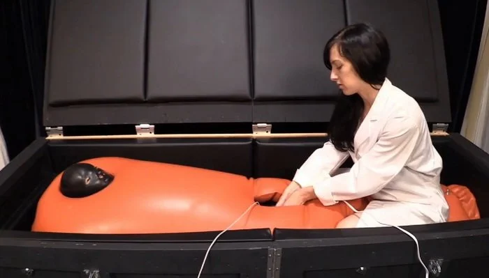 Rubber Medical Fetish, Charlotte Fetish Entombed – Elise Graves and Charlotte Fetish