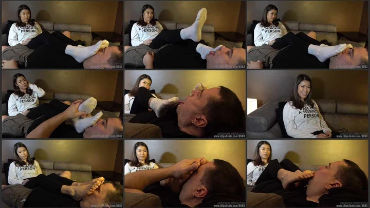 Screenshot 1 aus The Smell Her Socks Was Intense, Kim’s Craigslist Opportunity – Dreamgirls In Socks
