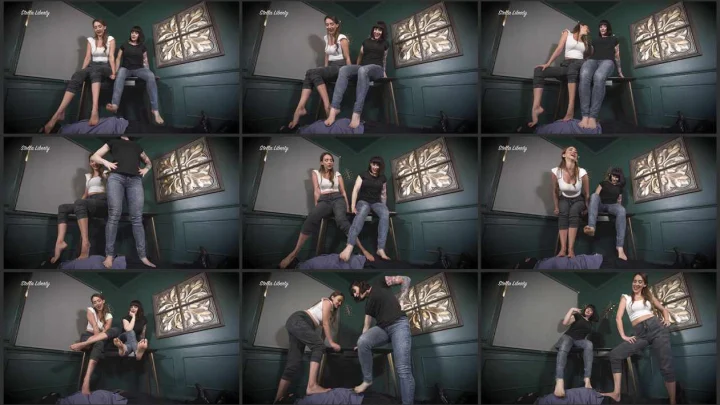 Screenshot 1 aus Double Foot Domination, Foot Dommes with Stella Liberty and Andrea Untamed