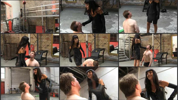 Screenshot 1 aus Leather Gloves Femdom, Echoing Slaps with Mistress Kassi