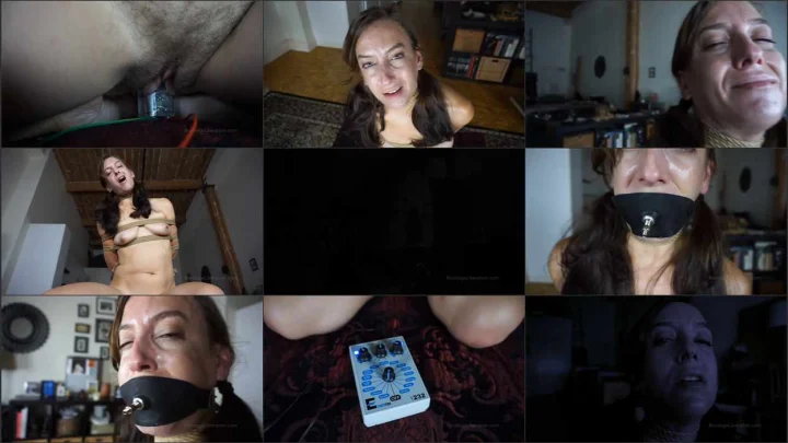 Screenshot 1 aus Sweat Fetish, Suffering for You with Elise Graves