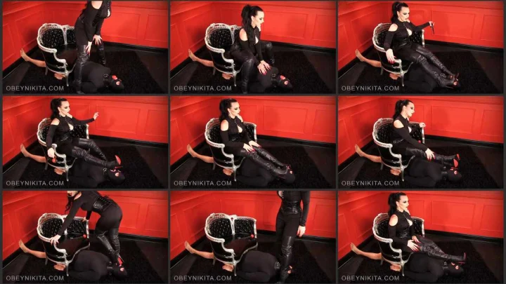 Screenshot 1 aus Boot Domination, Using My Bootbitch with Mistress Nikita