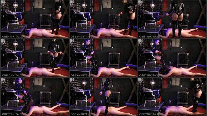 Screenshot 1 aus Boot Domination, Beating My Rug with Mistress Nikita