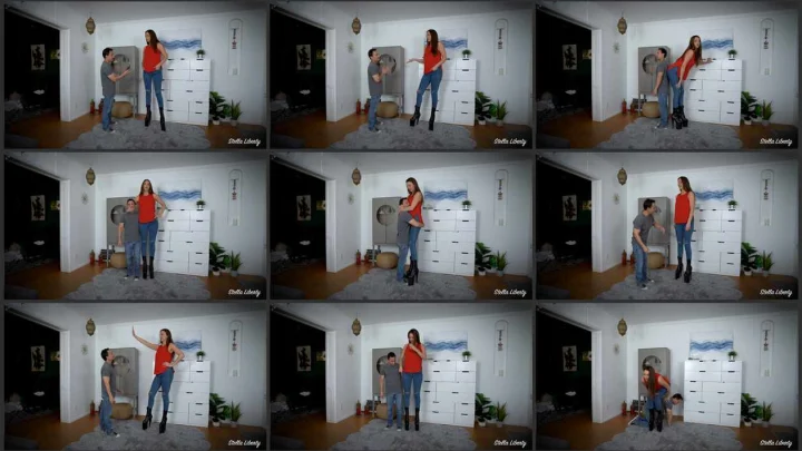 Screenshot 1 aus Size Comparison, Tall Enough to Date – Stella Liberty Video