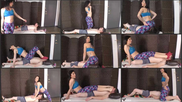 Screenshot 1 aus Foot Domination, My Sweat May Help Make You A Man with Janira Wolfe