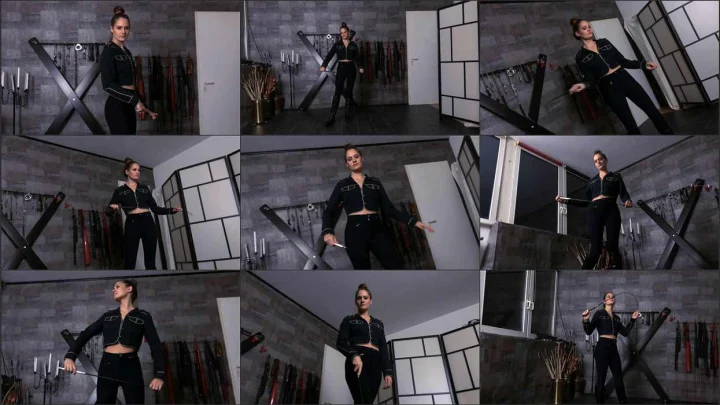 Screenshot 1 aus The Beautiful Riding Misteress with Miss Penelope