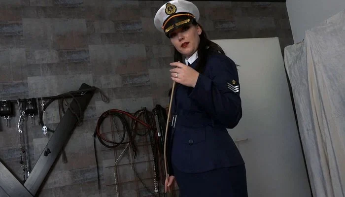 Video abspielen: Femdom POV, Caned Hard By The Officer with Miss Vivian