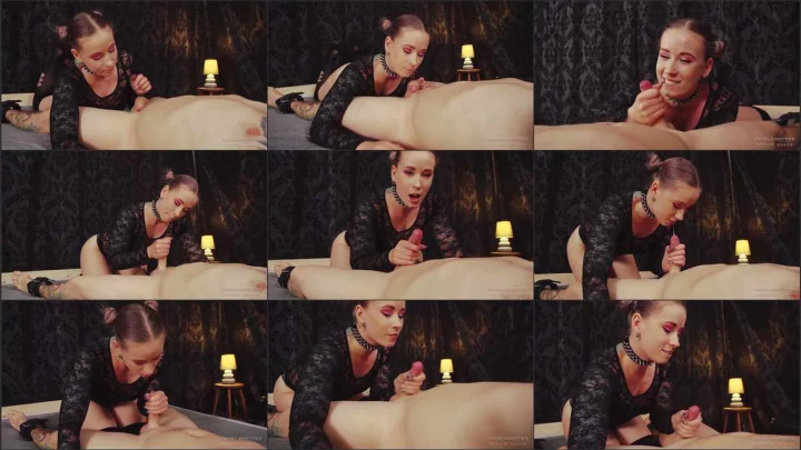 Screenshot 1 aus Blow Jobs, Sex Slave Used with Mistress Anette