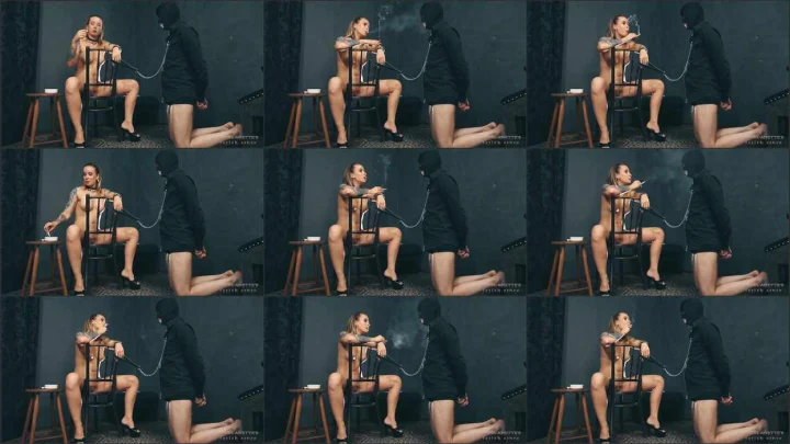 Screenshot 1 aus Erotic Nude Femdom, Stay Silent with Cruel Anettes