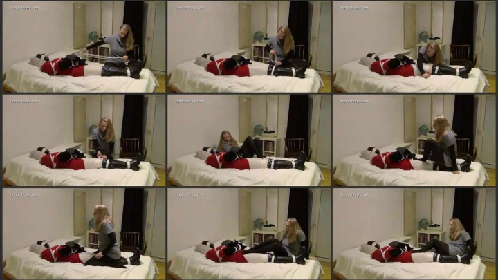 Screenshot 1 aus Masturbation Encouragement, Bondage & Footjob Service