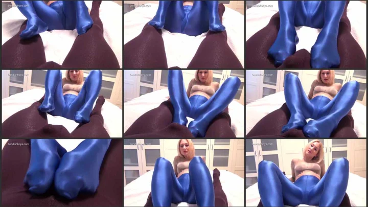 Screenshot 1 aus Larissa Footjob in Cdr Uppsala Tights