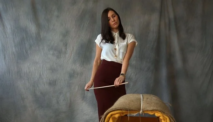 Video abspielen: Class a Femdom POV Clip, Caning Exercises with Lady Sarah