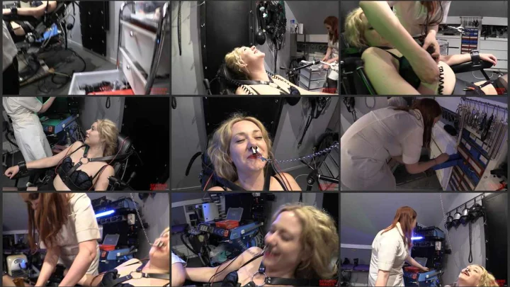 Screenshot 1 aus Mrs Feendish and Her Patient Goldilocks in Goldilocks And The Three Vibrators