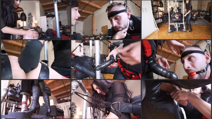 Screenshot 1 aus Helplessly Filled with Elise Graves