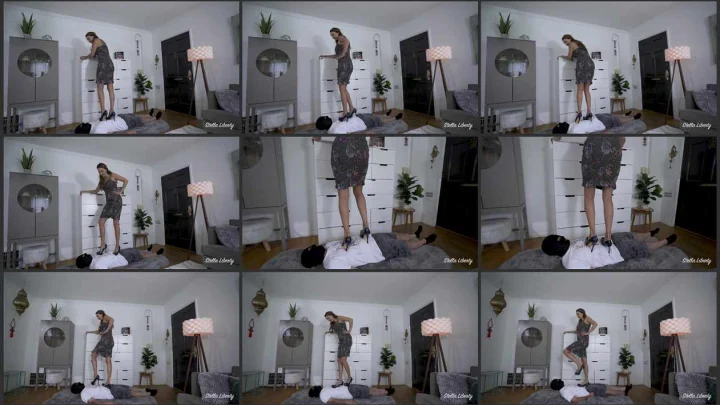 Screenshot 1 aus 3 Hard Trampling in Heels Fantasy is Stella Liberty