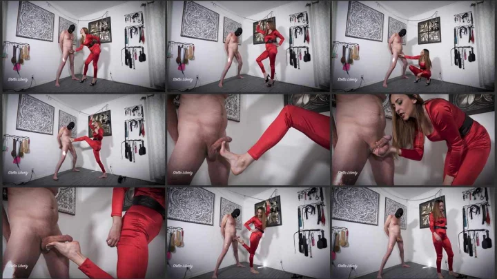 Screenshot 1 aus Hard Ball Abuse, Ballbusting to Please with Stella Liberty