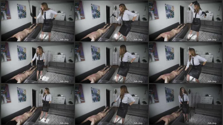 Screenshot 1 aus Teacher Spanking Fetish, Headmaster Whipped by Headmistress